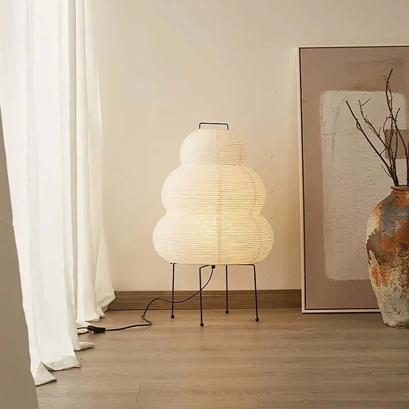 Japońska lampa stołowa Akari N – Desk Setup Japan recenzja i cena